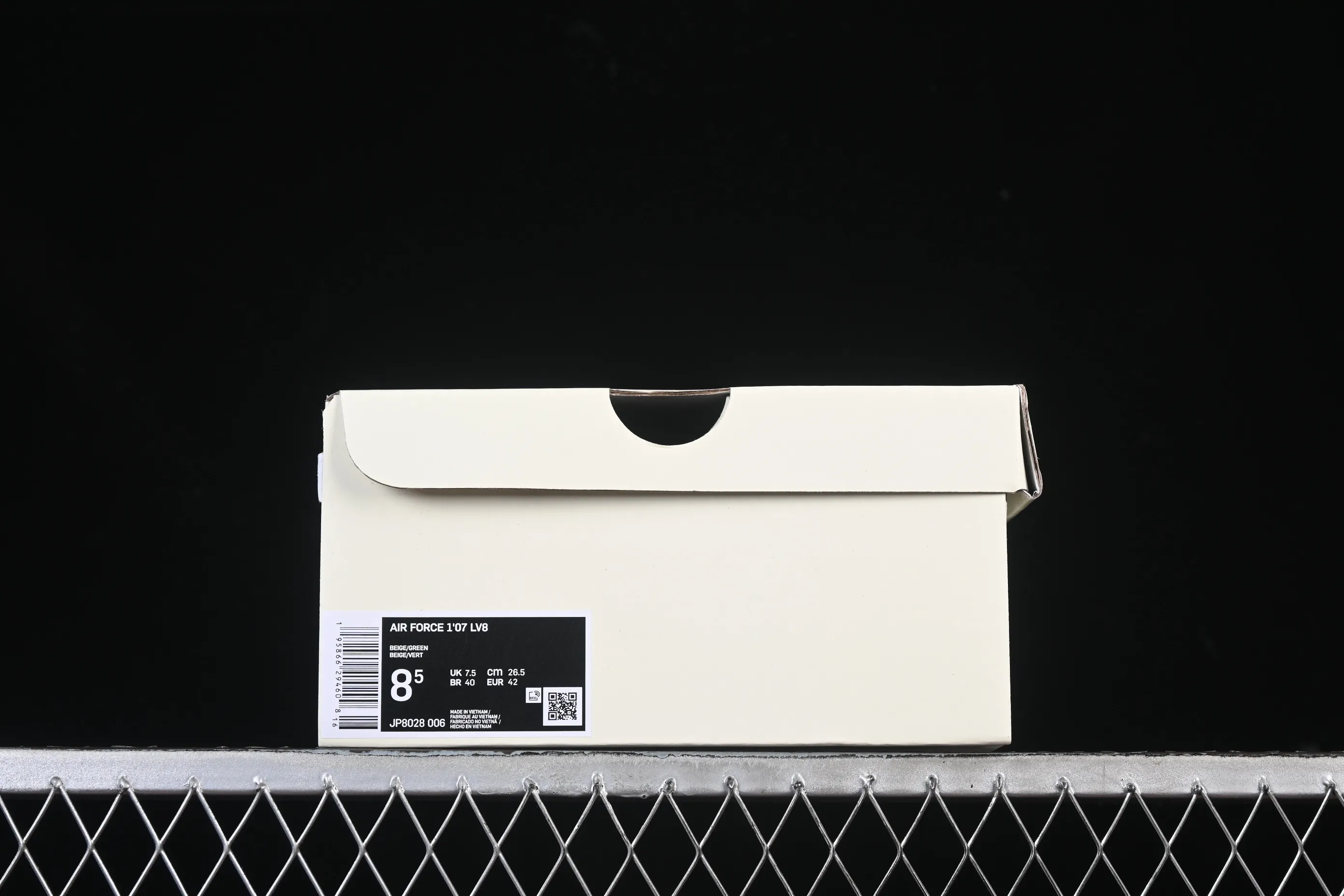 All categories Nk Air Force 1 Air Force series Nk Air Force 1 Low Air Force low top Nike Air Force 1'07 Low UN joint grass green splicing raw rubber Air Force 1 low top casual sneakers JP8028-006